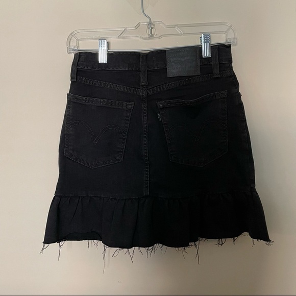 Levi's Black Denim Mile High Ruffle Skirt - Picture 10 of 10